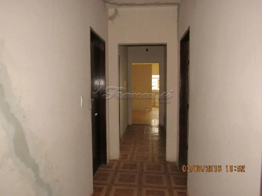 Casa com 3 quartos à venda, 144m2 em Vila Barth, Itapetininga - SP - imagem 4 Foto 4 de Casa com 3 quartos à venda, 144m2 em Vila Barth, Itapetininga - SP