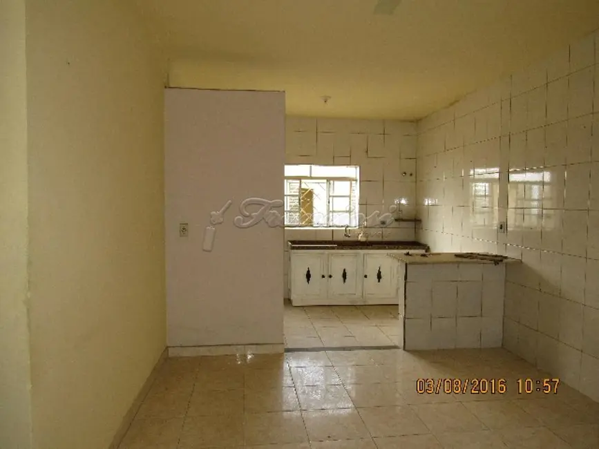 Casa com 3 quartos à venda, 144m2 em Vila Barth, Itapetininga - SP - imagem 8 Foto 8 de Casa com 3 quartos à venda, 144m2 em Vila Barth, Itapetininga - SP