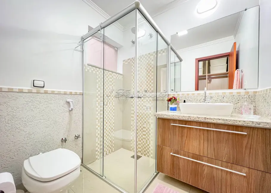 Casa com 3 quartos à venda, 290m2 em Jardim Marabá, Itapetininga - SP - imagem 8 Foto 8 de Casa com 3 quartos à venda, 290m2 em Jardim Marabá, Itapetininga - SP