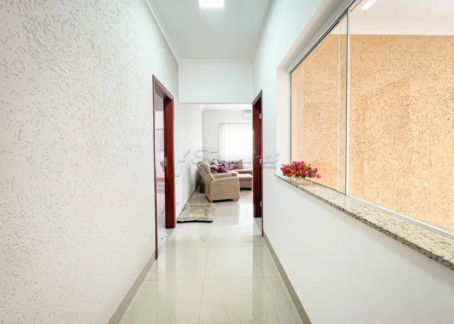 Casa com 3 quartos à venda, 290m2 em Jardim Marabá, Itapetininga - SP - imagem 9 Foto 9 de Casa com 3 quartos à venda, 290m2 em Jardim Marabá, Itapetininga - SP