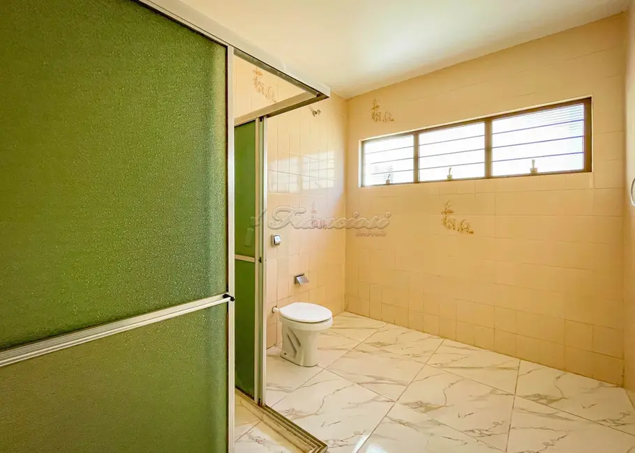 Casa com 2 quartos à venda, 300m2 em Vila Santana, Itapetininga - SP - imagem 6 Foto 6 de Casa com 2 quartos à venda, 300m2 em Vila Santana, Itapetininga - SP