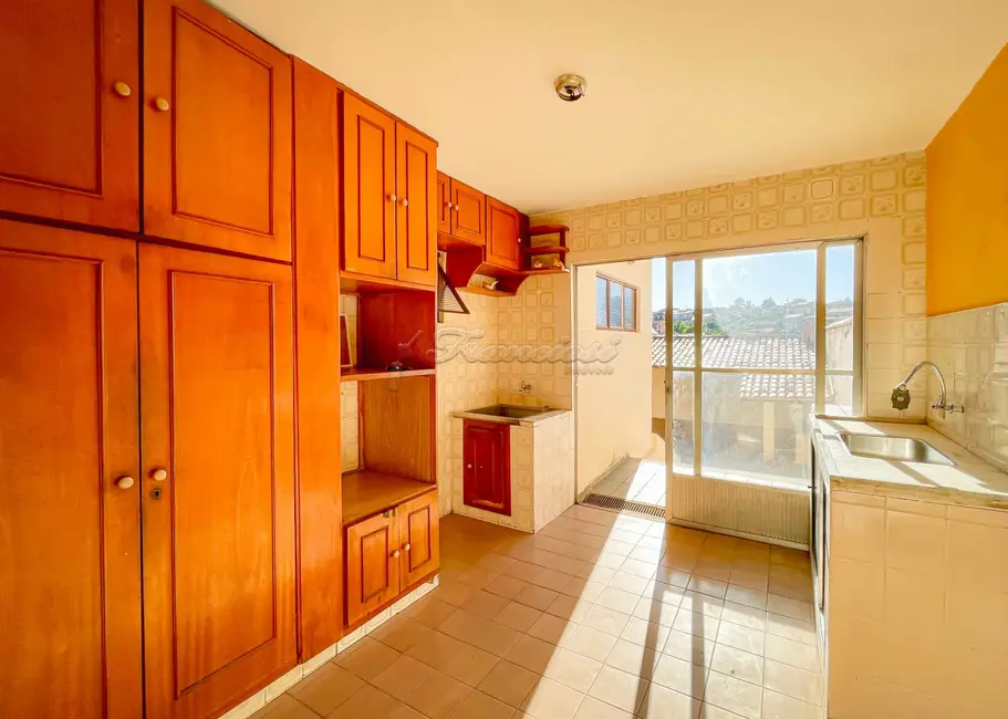 Casa com 2 quartos à venda, 300m2 em Vila Santana, Itapetininga - SP - imagem 5 Foto 5 de Casa com 2 quartos à venda, 300m2 em Vila Santana, Itapetininga - SP