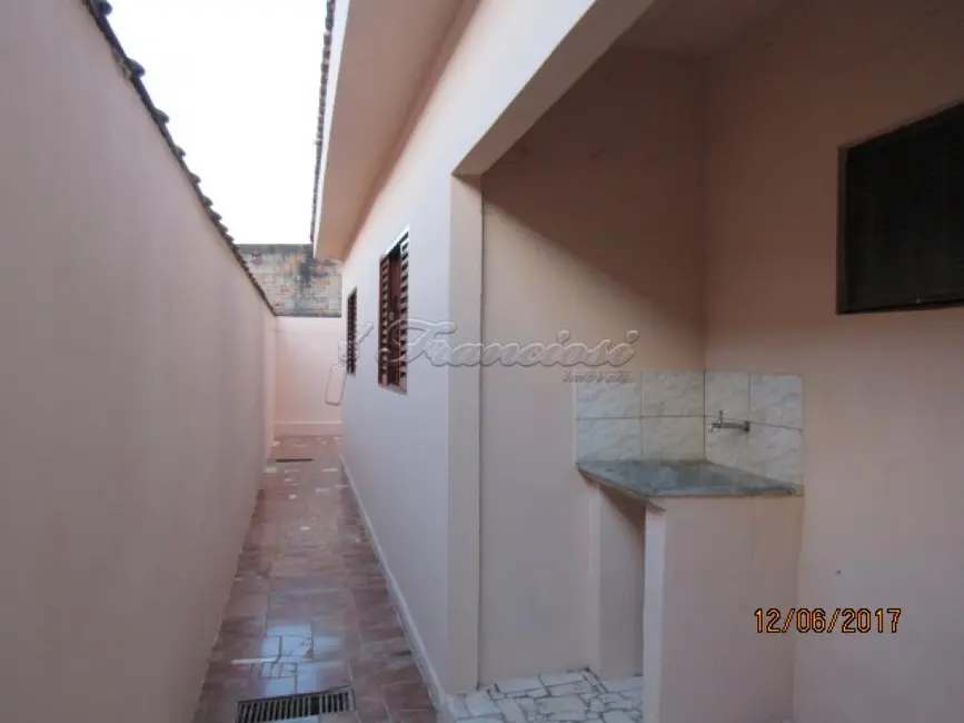 Casa com 2 quartos à venda, 90m2 em Vila Macia, Itapetininga - SP - imagem 6 Foto 6 de Casa com 2 quartos à venda, 90m2 em Vila Macia, Itapetininga - SP