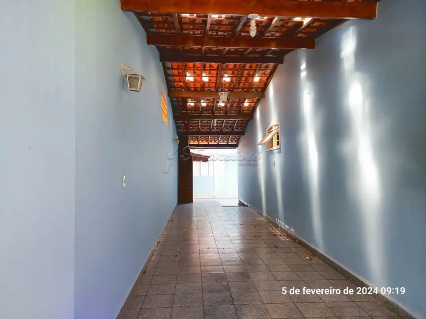 Foto 1 de Casa com 2 quartos à venda, 180m2 em Jardim Itália, Itapetininga - SP