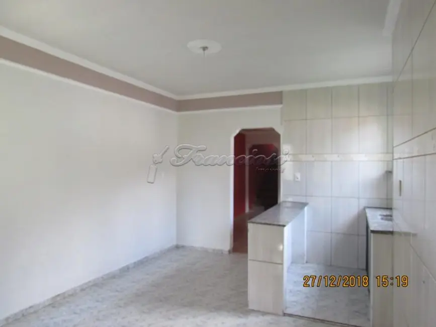 Casa com 3 quartos à venda, 150m2 em Jardim das Laranjeiras, Itapetininga - SP - imagem 9 Foto 9 de Casa com 3 quartos à venda, 150m2 em Jardim das Laranjeiras, Itapetininga - SP
