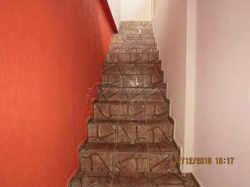 Casa com 3 quartos à venda, 150m2 em Jardim das Laranjeiras, Itapetininga - SP - imagem 3 Foto 3 de Casa com 3 quartos à venda, 150m2 em Jardim das Laranjeiras, Itapetininga - SP