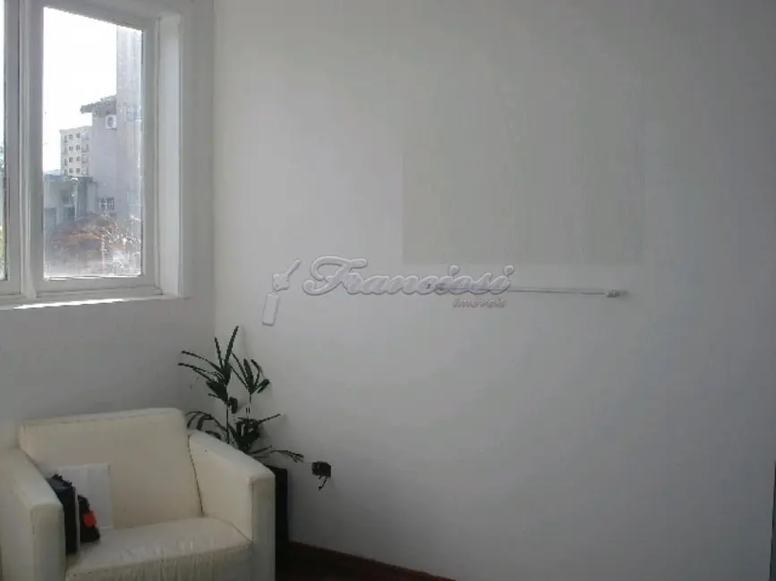 Casa com 3 quartos à venda, 200m2 em Vila Rosa, Itapetininga - SP - imagem 4 Foto 4 de Casa com 3 quartos à venda, 200m2 em Vila Rosa, Itapetininga - SP