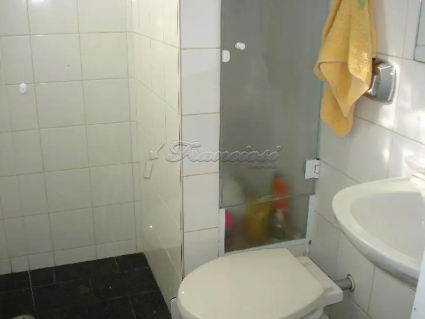 Casa com 3 quartos à venda, 200m2 em Vila Rosa, Itapetininga - SP - imagem 5 Foto 5 de Casa com 3 quartos à venda, 200m2 em Vila Rosa, Itapetininga - SP