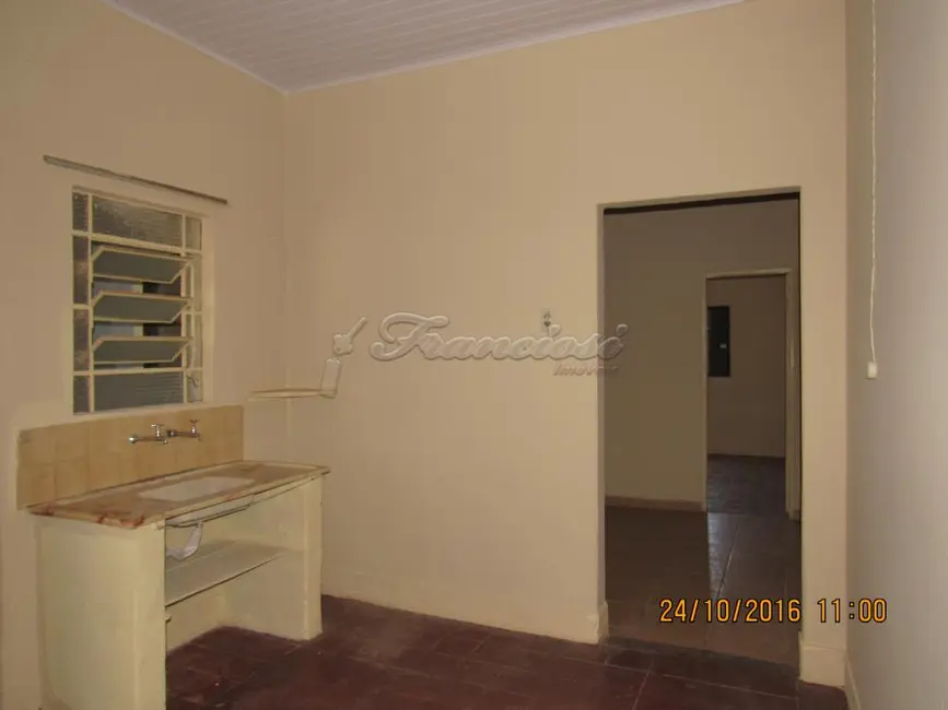 Casa com 2 quartos à venda, 68m2 em Jardim Itália, Itapetininga - SP - imagem 4 Foto 4 de Casa com 2 quartos à venda, 68m2 em Jardim Itália, Itapetininga - SP