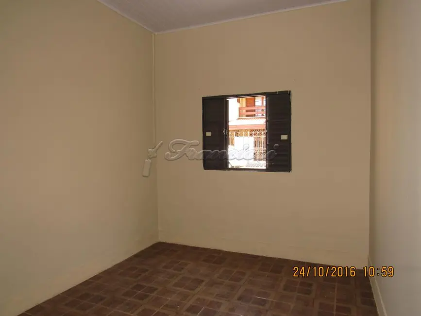 Foto 2 de Casa com 2 quartos à venda, 68m2 em Jardim Itália, Itapetininga - SP
