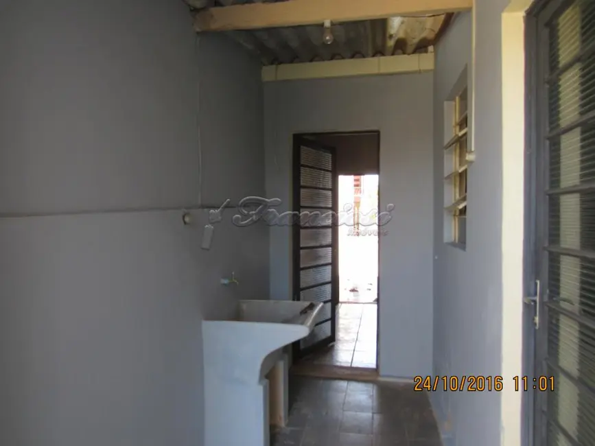 Casa com 2 quartos à venda, 68m2 em Jardim Itália, Itapetininga - SP - imagem 9 Foto 9 de Casa com 2 quartos à venda, 68m2 em Jardim Itália, Itapetininga - SP