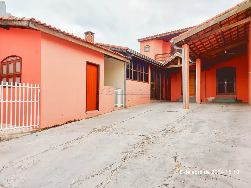 Foto 1 de Casa com 4 quartos à venda, 147m2 em Vila Nova Itapetininga, Itapetininga - SP