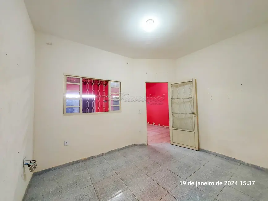 Foto 2 de Casa com 3 quartos à venda, 138m2 em Jardim Monte Santo, Itapetininga - SP