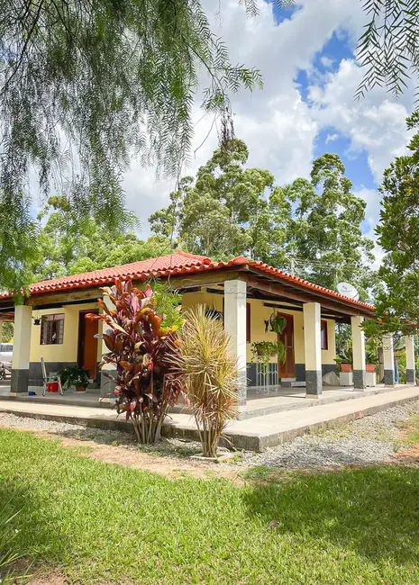 Fazenda / Haras com 1 quarto à venda, 300m2 em Itapetininga - SP - imagem 8 Foto 8 de Fazenda / Haras com 1 quarto à venda, 300m2 em Itapetininga - SP