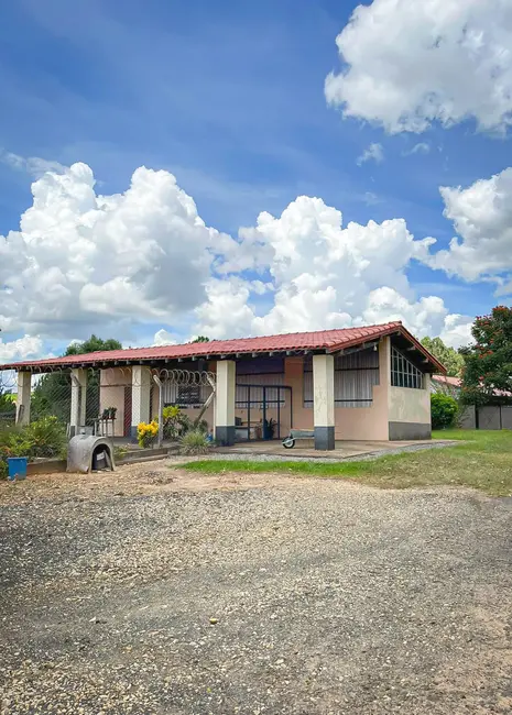 Fazenda / Haras com 1 quarto à venda, 300m2 em Itapetininga - SP - imagem 9 Foto 9 de Fazenda / Haras com 1 quarto à venda, 300m2 em Itapetininga - SP