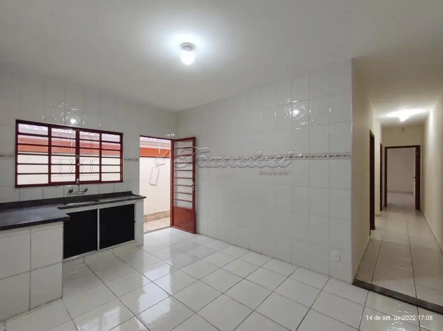 Casa com 3 quartos à venda, 201m2 em Jardim Brasil, Itapetininga - SP - imagem 3 Foto 3 de Casa com 3 quartos à venda, 201m2 em Jardim Brasil, Itapetininga - SP