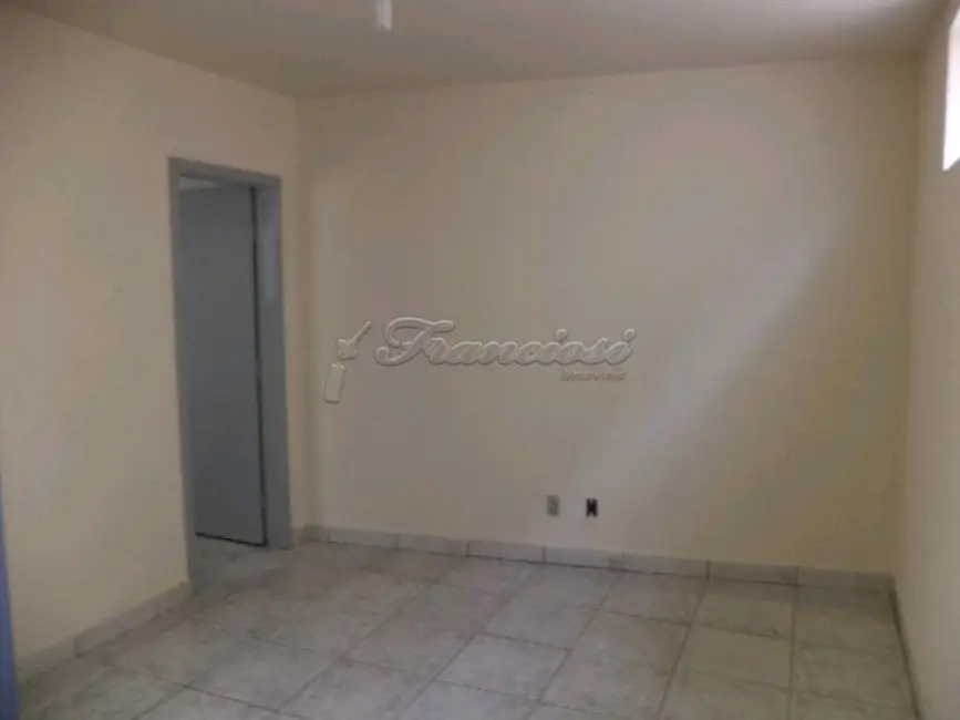 Sala Comercial à venda, 199m2 em Vila Nastri, Itapetininga - SP - imagem 3 Foto 3 de Sala Comercial à venda, 199m2 em Vila Nastri, Itapetininga - SP