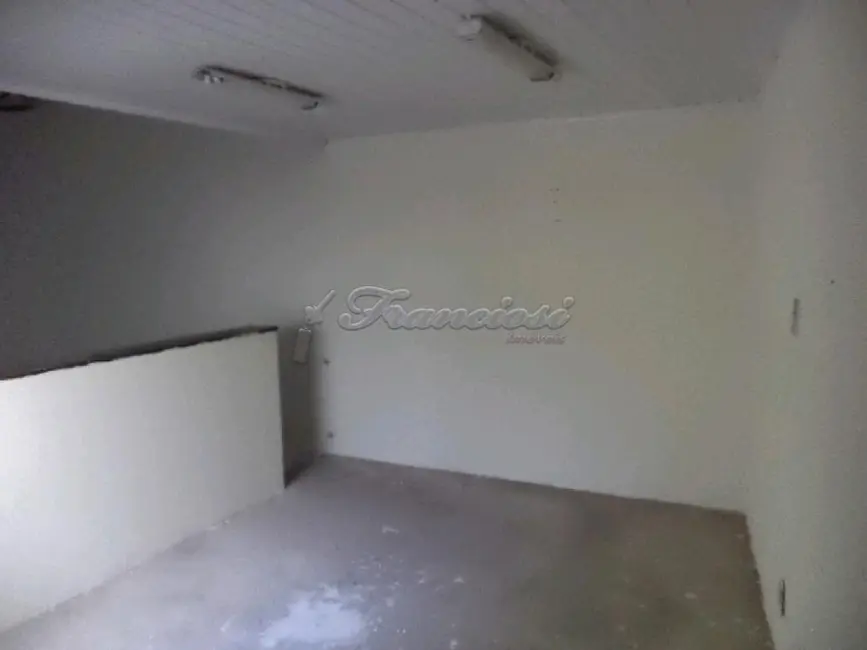 Sala Comercial à venda, 199m2 em Vila Nastri, Itapetininga - SP - imagem 8 Foto 8 de Sala Comercial à venda, 199m2 em Vila Nastri, Itapetininga - SP