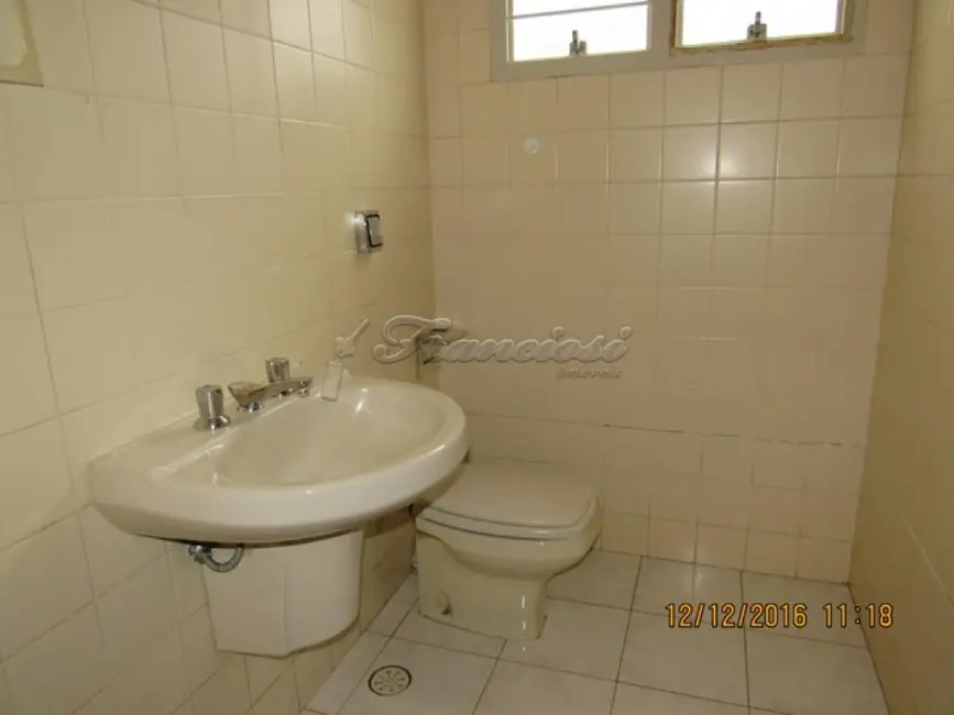 Casa com 4 quartos à venda, 448m2 em Vila Barth, Itapetininga - SP - imagem 7 Foto 7 de Casa com 4 quartos à venda, 448m2 em Vila Barth, Itapetininga - SP