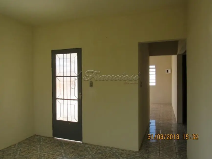 Casa com 2 quartos à venda, 79m2 em Jardim Bela Vista, Itapetininga - SP - imagem 7 Foto 7 de Casa com 2 quartos à venda, 79m2 em Jardim Bela Vista, Itapetininga - SP