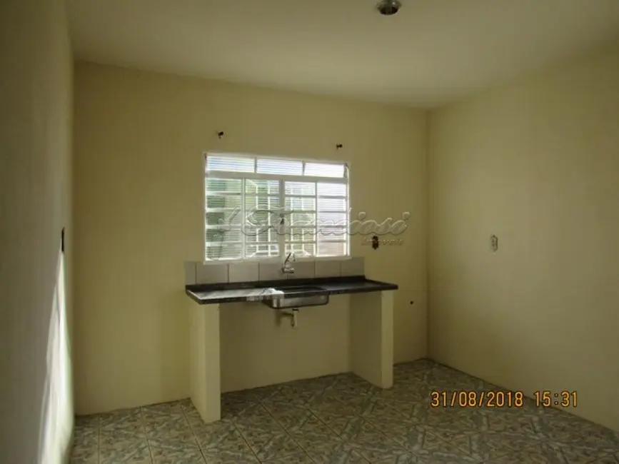 Casa com 2 quartos à venda, 79m2 em Jardim Bela Vista, Itapetininga - SP - imagem 6 Foto 6 de Casa com 2 quartos à venda, 79m2 em Jardim Bela Vista, Itapetininga - SP