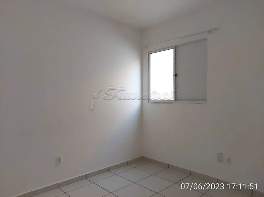 Casa de Condomínio com 2 quartos à venda, 54m2 em Vila Prado, Itapetininga - SP - imagem 6 Foto 6 de Casa de Condomínio com 2 quartos à venda, 54m2 em Vila Prado, Itapetininga - SP