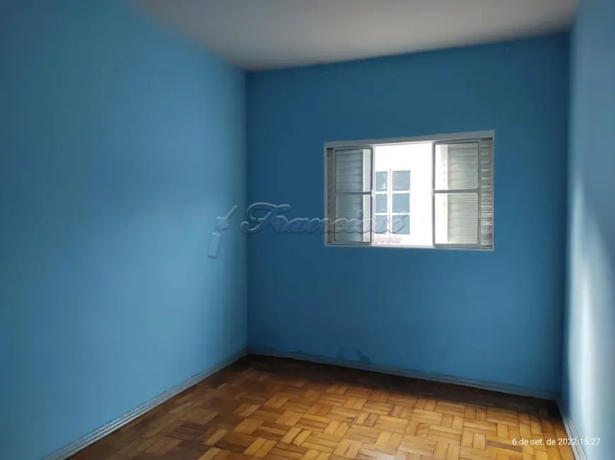 Casa com 2 quartos à venda, 159m2 em Centro, Itapetininga - SP - imagem 6 Foto 6 de Casa com 2 quartos à venda, 159m2 em Centro, Itapetininga - SP
