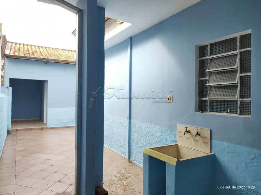 Casa com 2 quartos à venda, 159m2 em Centro, Itapetininga - SP - imagem 7 Foto 7 de Casa com 2 quartos à venda, 159m2 em Centro, Itapetininga - SP