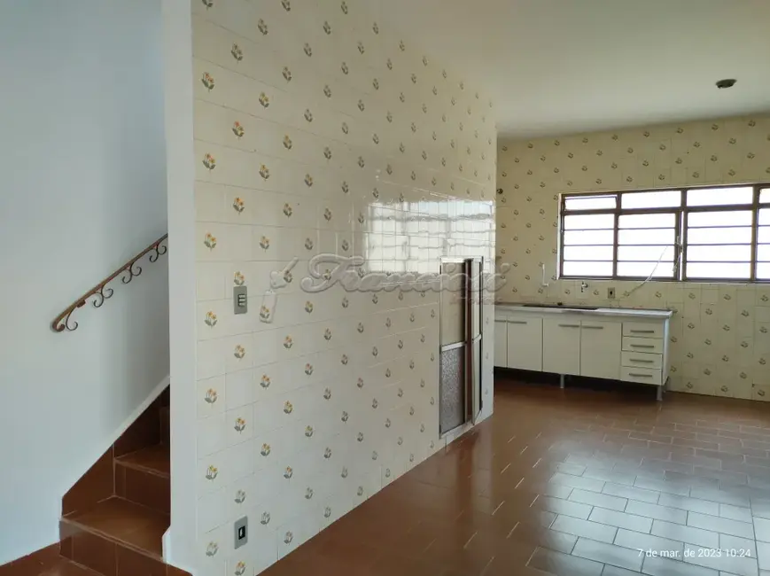 Casa com 3 quartos à venda, 137m2 em Vila Nova Itapetininga, Itapetininga - SP - imagem 3 Foto 3 de Casa com 3 quartos à venda, 137m2 em Vila Nova Itapetininga, Itapetininga - SP