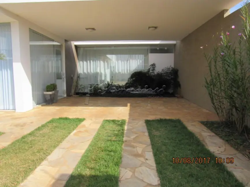 Foto 2 de Casa com 3 quartos à venda, 290m2 em Jardim Colombo, Itapetininga - SP