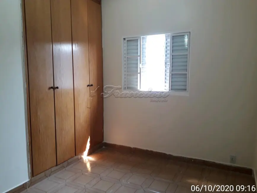 Chácara com 3 quartos à venda, 210m2 em Estância Conceição, Itapetininga - SP - imagem 4 Foto 4 de Chácara com 3 quartos à venda, 210m2 em Estância Conceição, Itapetininga - SP