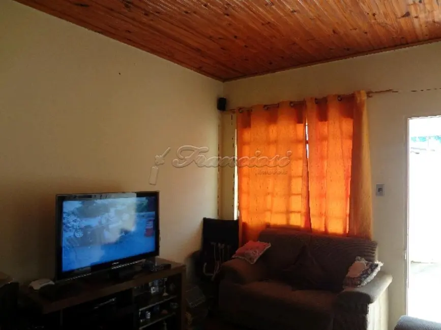 Casa com 2 quartos à venda, 80m2 em Vila Arruda, Itapetininga - SP - imagem 9 Foto 9 de Casa com 2 quartos à venda, 80m2 em Vila Arruda, Itapetininga - SP