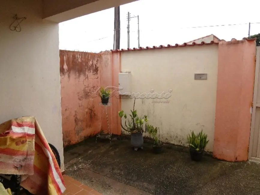 Foto 1 de Casa com 2 quartos à venda, 80m2 em Vila Arruda, Itapetininga - SP