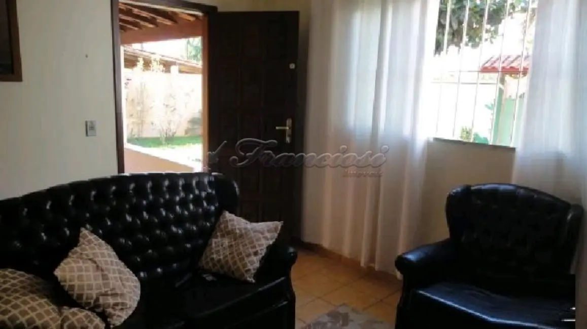 Casa com 2 quartos à venda, 160m2 em Chapadinha, Itapetininga - SP - imagem 6 Foto 6 de Casa com 2 quartos à venda, 160m2 em Chapadinha, Itapetininga - SP