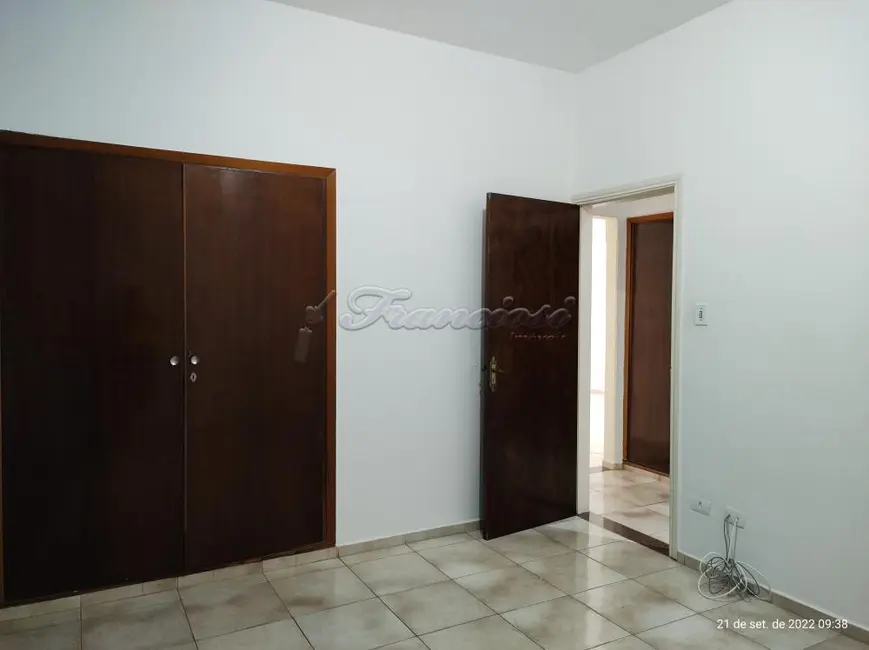Casa com 3 quartos à venda, 220m2 em Centro, Itapetininga - SP - imagem 7 Foto 7 de Casa com 3 quartos à venda, 220m2 em Centro, Itapetininga - SP