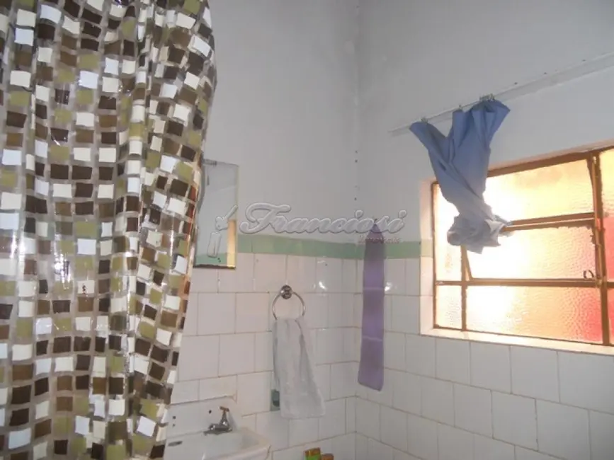 Casa com 2 quartos à venda, 71m2 em Centro, Itapetininga - SP - imagem 4 Foto 4 de Casa com 2 quartos à venda, 71m2 em Centro, Itapetininga - SP