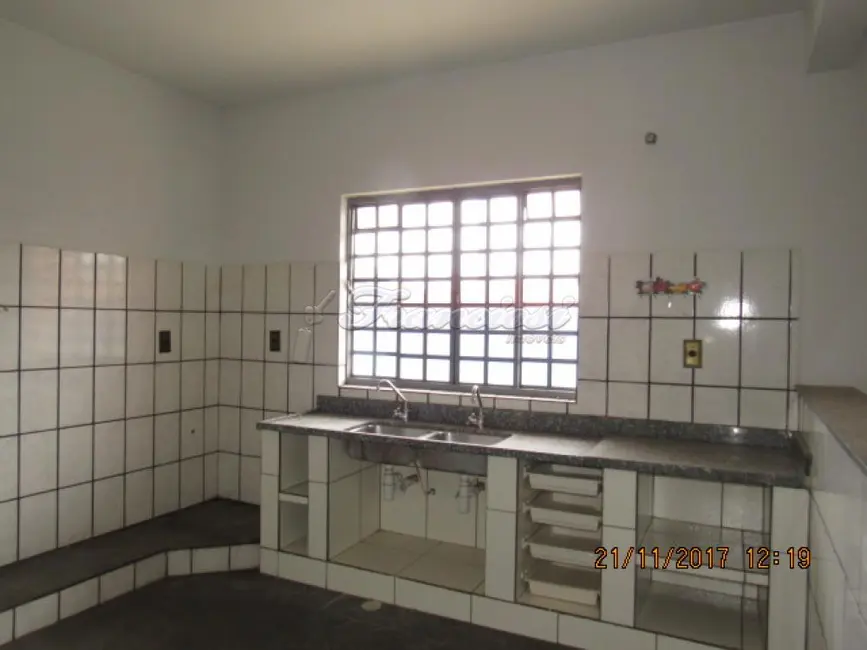 Casa com 3 quartos à venda, 300m2 em Itapetininga - SP - imagem 7 Foto 7 de Casa com 3 quartos à venda, 300m2 em Itapetininga - SP