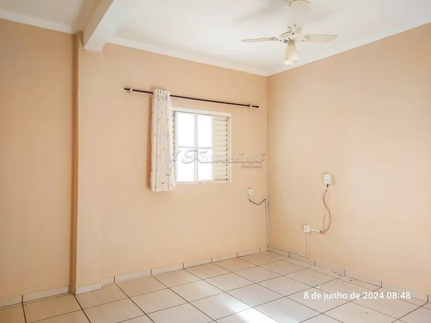 Casa com 2 quartos à venda, 150m2 em Vila Reis, Itapetininga - SP - imagem 5 Foto 5 de Casa com 2 quartos à venda, 150m2 em Vila Reis, Itapetininga - SP