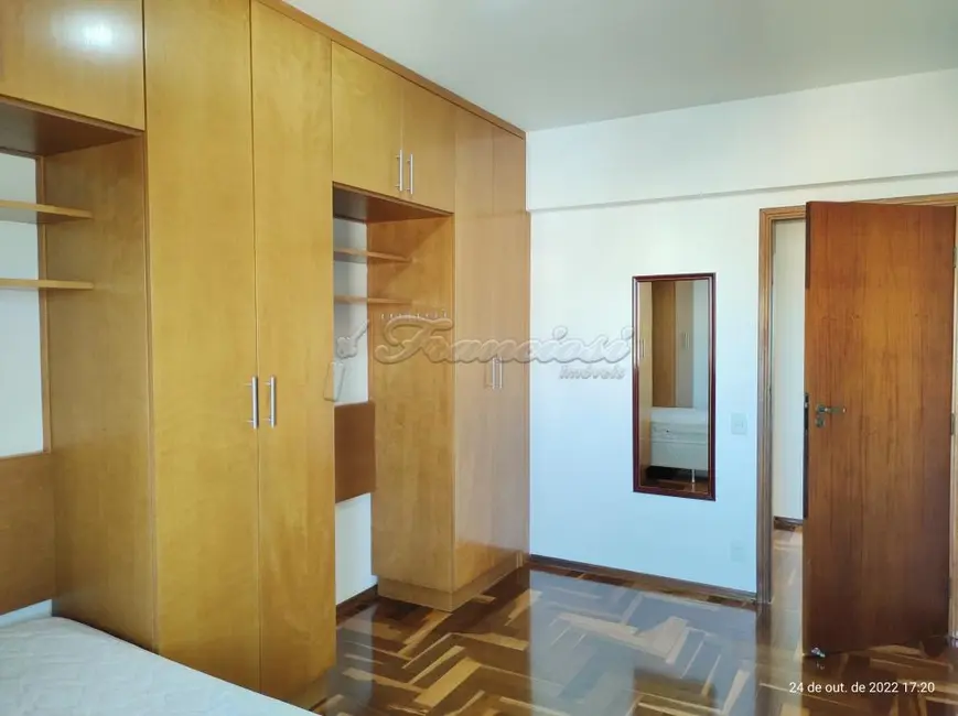Apartamento com 3 quartos à venda, 196m2 em Centro, Itapetininga - SP - imagem 8 Foto 8 de Apartamento com 3 quartos à venda, 196m2 em Centro, Itapetininga - SP