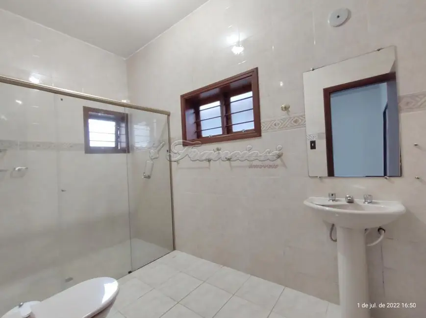 Casa de Condomínio com 3 quartos à venda, 240m2 em Vila Aparecida, Itapetininga - SP - imagem 7 Foto 7 de Casa de Condomínio com 3 quartos à venda, 240m2 em Vila Aparecida, Itapetininga - SP