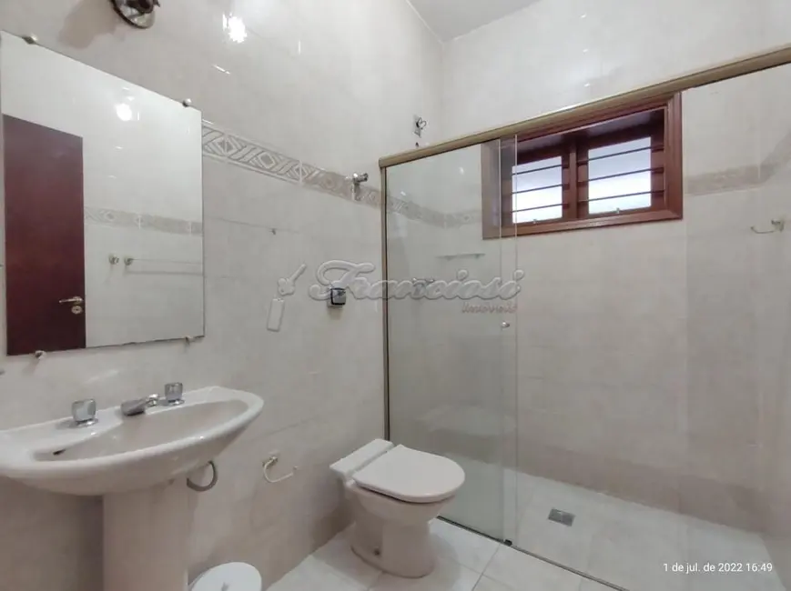 Casa de Condomínio com 3 quartos à venda, 240m2 em Vila Aparecida, Itapetininga - SP - imagem 4 Foto 4 de Casa de Condomínio com 3 quartos à venda, 240m2 em Vila Aparecida, Itapetininga - SP