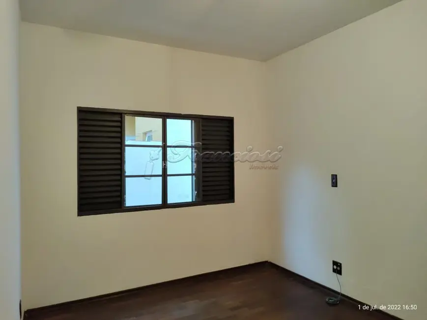 Casa de Condomínio com 3 quartos à venda, 240m2 em Vila Aparecida, Itapetininga - SP - imagem 8 Foto 8 de Casa de Condomínio com 3 quartos à venda, 240m2 em Vila Aparecida, Itapetininga - SP