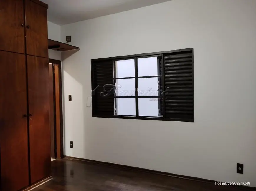 Casa de Condomínio com 3 quartos à venda, 240m2 em Vila Aparecida, Itapetininga - SP - imagem 5 Foto 5 de Casa de Condomínio com 3 quartos à venda, 240m2 em Vila Aparecida, Itapetininga - SP