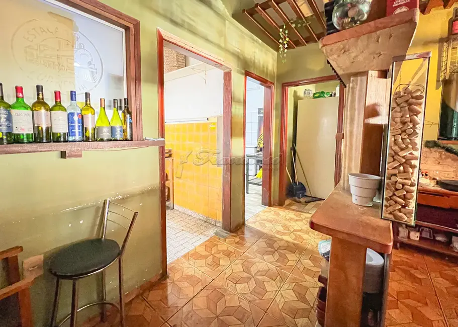 Loja com 4 quartos à venda, 200m2 em Centro, Itapetininga - SP - imagem 6 Foto 6 de Loja com 4 quartos à venda, 200m2 em Centro, Itapetininga - SP