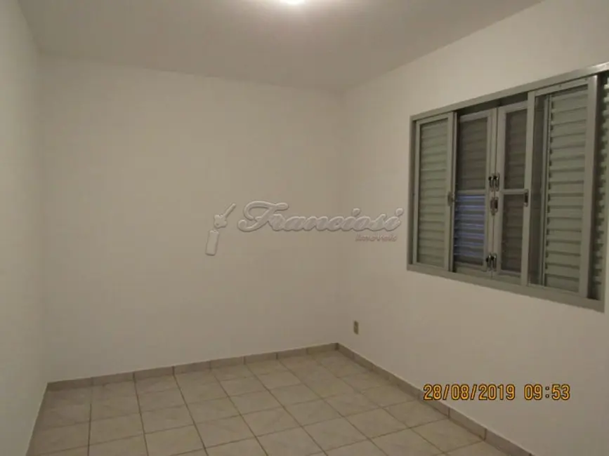 Casa com 3 quartos à venda, 150m2 em Jardim Santa Inêz, Itapetininga - SP - imagem 4 Foto 4 de Casa com 3 quartos à venda, 150m2 em Jardim Santa Inêz, Itapetininga - SP