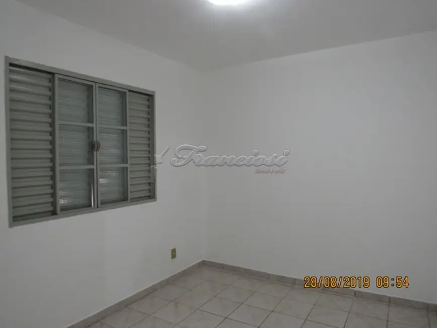 Casa com 3 quartos à venda, 150m2 em Jardim Santa Inêz, Itapetininga - SP - imagem 5 Foto 5 de Casa com 3 quartos à venda, 150m2 em Jardim Santa Inêz, Itapetininga - SP