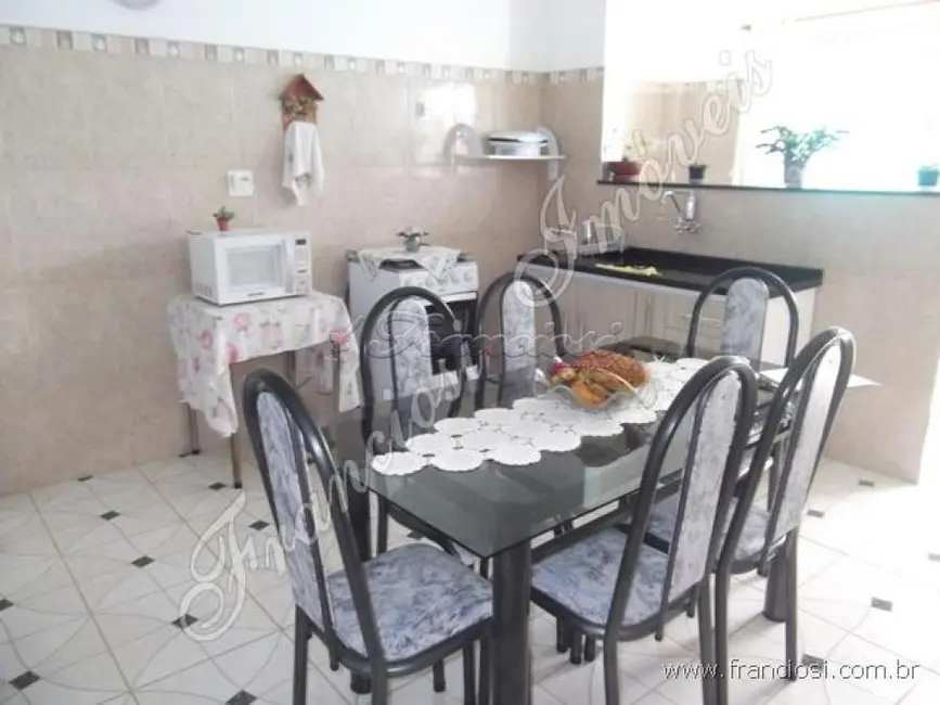 Foto 2 de Casa com 5 quartos à venda, 180m2 em Vila Vendramini, Itapetininga - SP