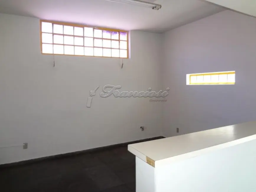 Prédio Inteiro à venda, 443m2 em Vila Aurora, Itapetininga - SP - imagem 3 Foto 3 de Prédio Inteiro à venda, 443m2 em Vila Aurora, Itapetininga - SP