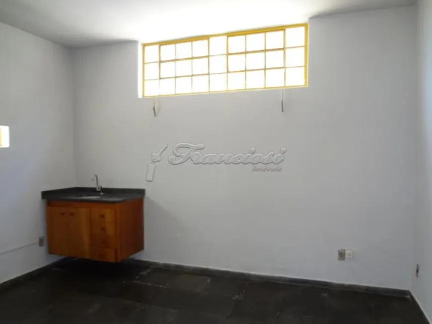 Prédio Inteiro à venda, 443m2 em Vila Aurora, Itapetininga - SP - imagem 4 Foto 4 de Prédio Inteiro à venda, 443m2 em Vila Aurora, Itapetininga - SP