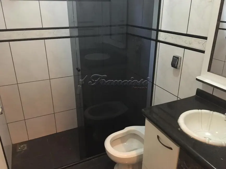 Casa com 4 quartos à venda, 280m2 em Jardim Leocádia, Sorocaba - SP - imagem 4 Foto 4 de Casa com 4 quartos à venda, 280m2 em Jardim Leocádia, Sorocaba - SP